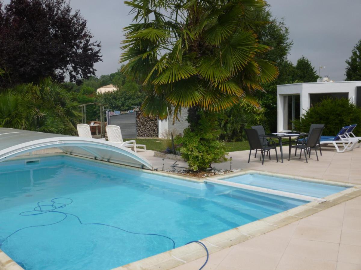 L'eden naturiste Challans Exterior foto