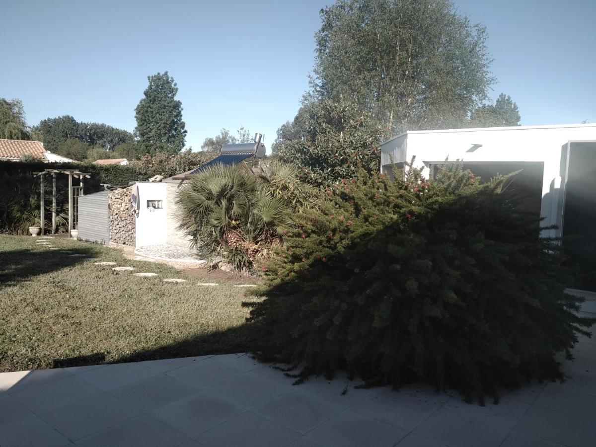 L'eden naturiste Challans Exterior foto